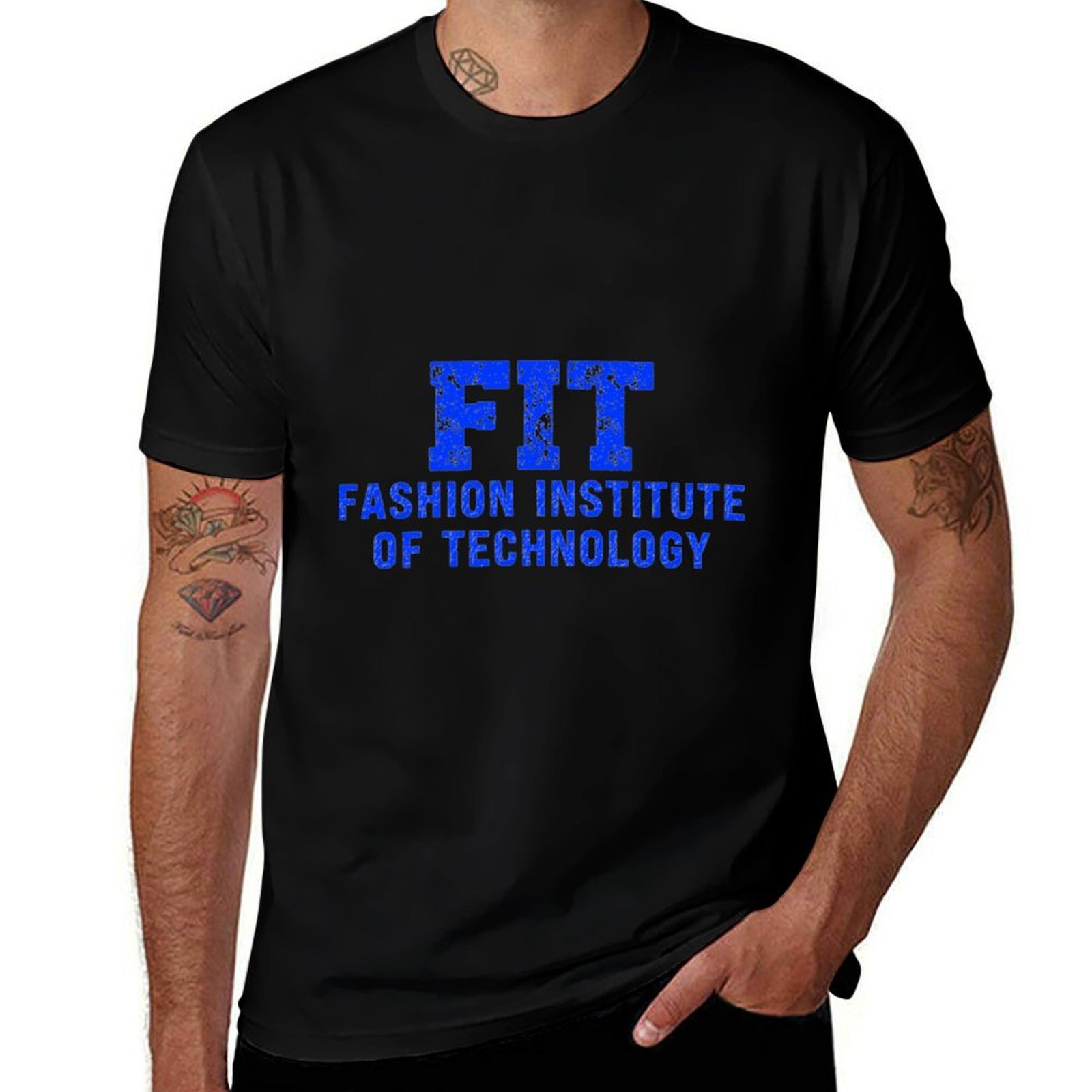 Vintage Fashion Font - สถาบันเทคโนโลยีแฟชั่น FIT NYC - เสื้อยืดผู้ชายลายตัวอักษรแบบวินเทจสไตล์วิทยาลัย เสื้อยืดฤดูร้อน