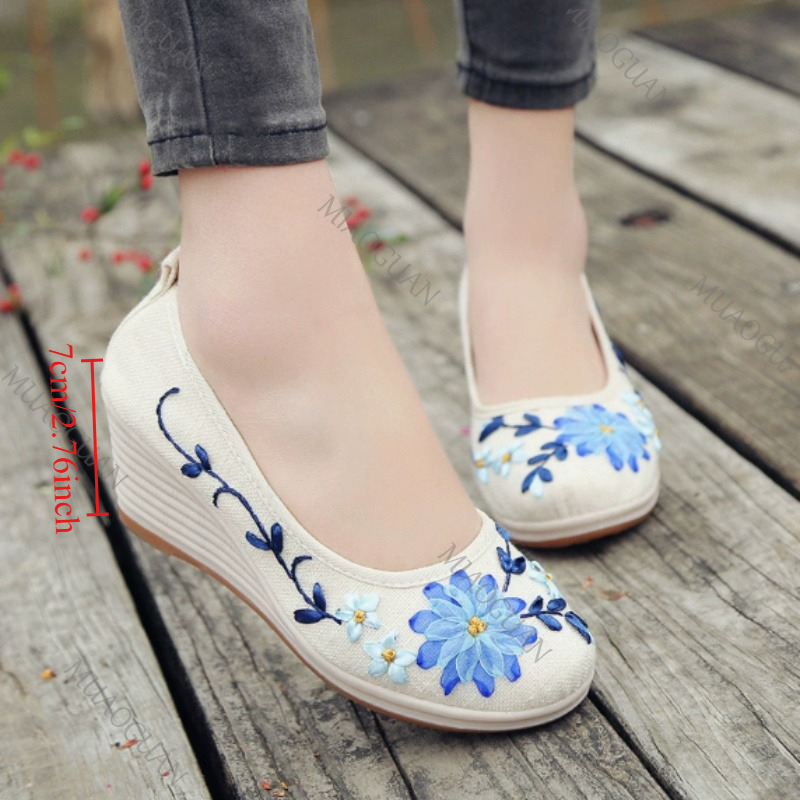 Vintage Fashion Ladies - รองเท้าส้นเตารีดปักลายสำหรับผู้หญิง รองเท้าส้นสูงแฟชั่นประดับโบว์ รองเท้าส้นสูงสไตล์วินเทจลายชาติพันธุ์สำหรับผู้หญิง