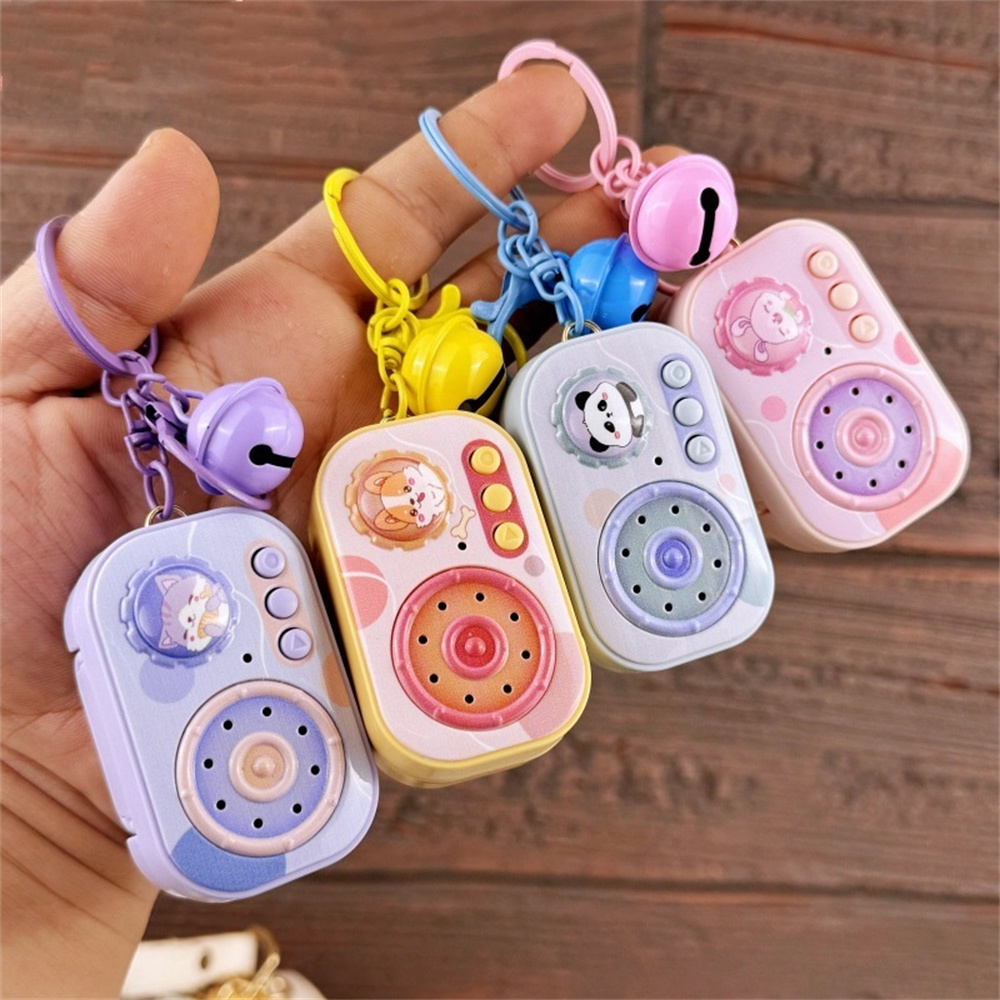 Vintage Fashion Toys - Mini Vintage Recorder พวงกุญแจน่ารักการ์ตูนสัตว์เครื่องเล่นเพลงเทปรูปกระเป๋าจี้ Key Ring