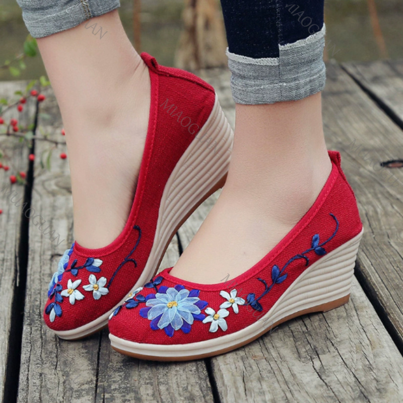 รองเท้าส้นเตารีดปักลายสำหรับผู - Vintage Fashion Ladies บทวิจารณ์และราคา